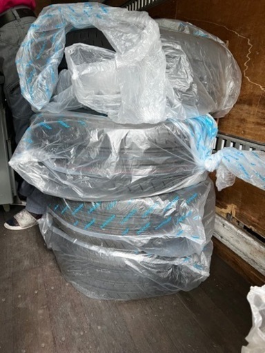 プリウス50後期　タイヤ　ホイール