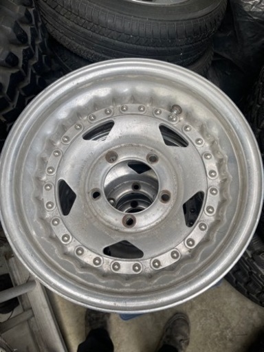 センターライン 5穴 139.7 4本です