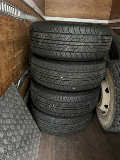 ランクル200 ランドクルーザー　タイヤ　ホイール