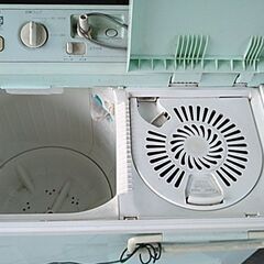 東芝洗濯機、サイセンターン。自身の車で持って帰れる方限定。欲しい方は連絡をお願いします。の画像