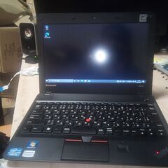 中古11.6インチノートパソコン[ThinkPadx121e]