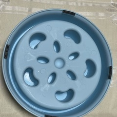 ◆早食い防止用◆ワンコ食器（プラスチック製）の画像