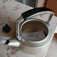 [値下げしました]　新品、未使用のヤカンです。の画像