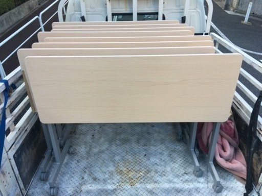 ミーティング折り畳み式テーブル8セット