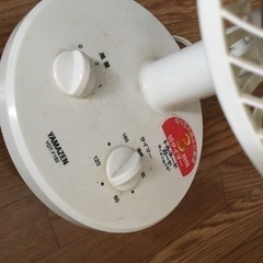 山善　卓上扇風機の画像