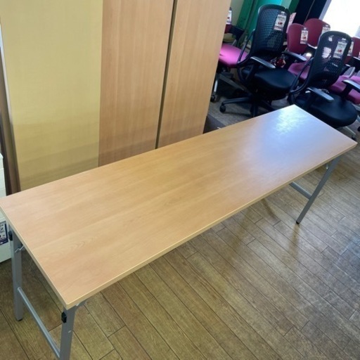 JH-15 【オフィス家具専門店】大量入荷の為激安価格！ 折りたたみテーブルです！ R4.8/9時点で在庫数100点あり