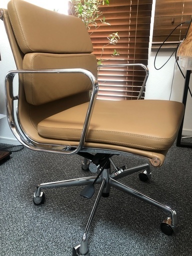 本革オフィスチェア 引き渡しは8月末 2022年2月楽天で5万円で購入 美品 取りに来て頂ける方限定東京都中央区明石町