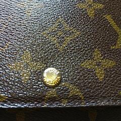 ヴィトン モノグラム 長財布