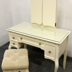 IDC OTSUKA ドレッサー Fleur/フルール ホワイトウォッシュ塗装 フレンチクラシックエレガンス コンセント   中古家具 店頭引取歓迎 R6271)