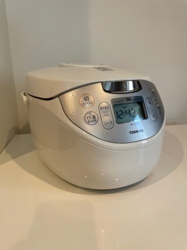 炊飯器/パンつくり　東芝RC-10HK-W 5.5合 ・　引き取り8月18日までに