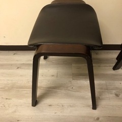 スタッキング出来る椅子　8脚の画像