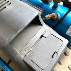 PUMAオイルレスエアーコンプレッサー　4Lの画像