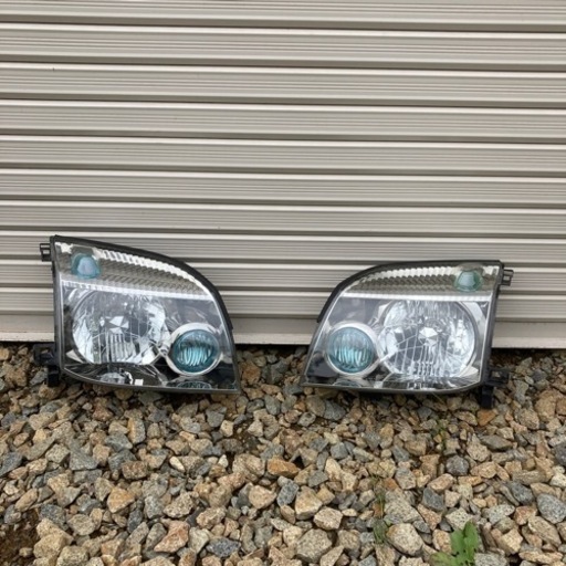 エクストレイルＮＴ３０ヘッドライト