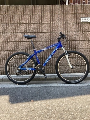 GIANT マウンテンバイク