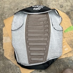 GT380 GT550 GT750 GT250 サンパチ シート 表皮 新品 訳有品　画像参照の画像