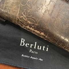 中古　ベルルッティ カリグラフィ ラウンドファスナー 長財布の画像