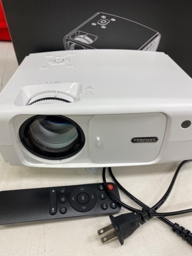 プロジェクターと三脚セット