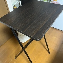 システムキッチンに便利なテーブル