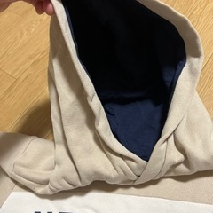 【140cm】フード付きトレーナーの画像