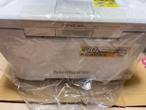 シマノ　30L 30-Vウルトラプレミアム　保冷力最強　クーラーボックス