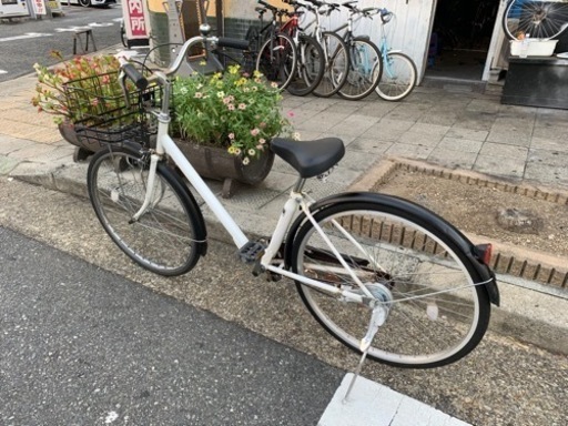 ??　ママチャリ　２６インチ　白　ライト　付き