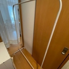 IKEA ハンガーラックの画像