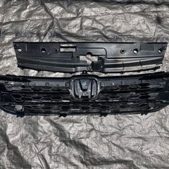 ホンダステップワゴン rg1 フロントグリルの画像
