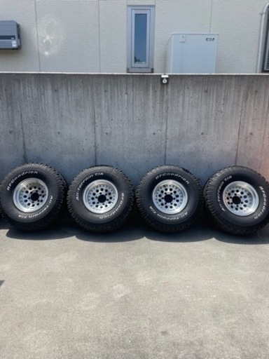 ランクル60を購入した時についていたタイヤとホイールです。