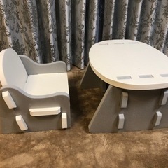 無料　０円　机イスやわらか素材 ふわふわ キッズテーブルセット ニトリ