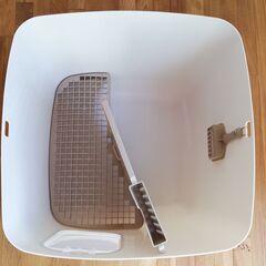 ＜美品＞アイリスオーヤマ 猫用トイレ 散らかりにくい猫トイレ キューブ型の画像