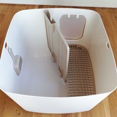 ＜美品＞アイリスオーヤマ 猫用トイレ 散らかりにくい猫トイレ キューブ型の画像