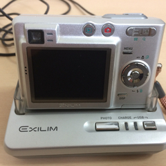 ◯デジタルカメラ  EX-Z50  カシオ