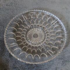 おしゃれなガラスのフルーツ皿