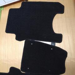ホンダフィット後部座席足元マットの画像