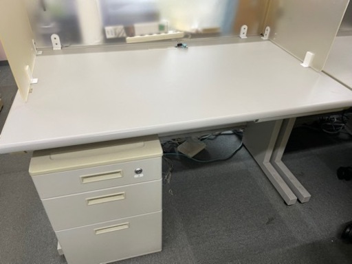 【値下げ】オフィスデスク　事務机