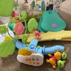 タカラトミー ディズニー ベビートイ くまのプーさん えらべる回転 6WAYジムにへんしんメリー の画像