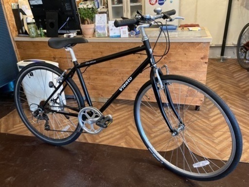 【タイヤ新品！】700×28c 7段変速　クロスバイク　ブラック