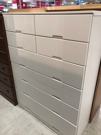取りに来れる方限定！！ニトリの６段チェストです！