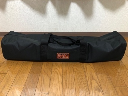 ブラックアンドデッカー　18Vコードレスヘッジトリマー(4.0Ah リチウム充電池付)