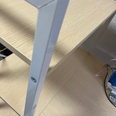 パソコンデスク 薄茶色【終了】の画像