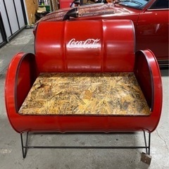 ②　ガレージ　ソファ　ドラム缶イス　旧車