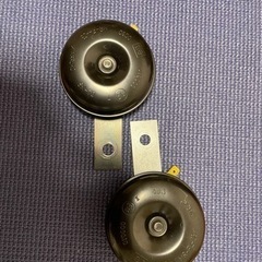 デリカ d5 アーバンギア　　純正ホーン