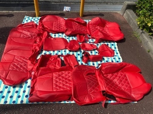 カローラツーリング　シートカバー　ベレッツァ　一台分値下げします！