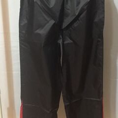 2F-3008 新品 PUMA　プーマ　ピステ　上下セット　薄手　サッカー　フットサル レッド/ブラック Mサイズの画像