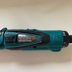 【中古】makitaマキタ 充電式ペンドライバドリル DF010D　の画像