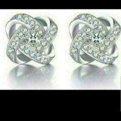 j←←←m18-12  刻印/ブリリアントゴージャスフラワーピアス        202208110436の画像