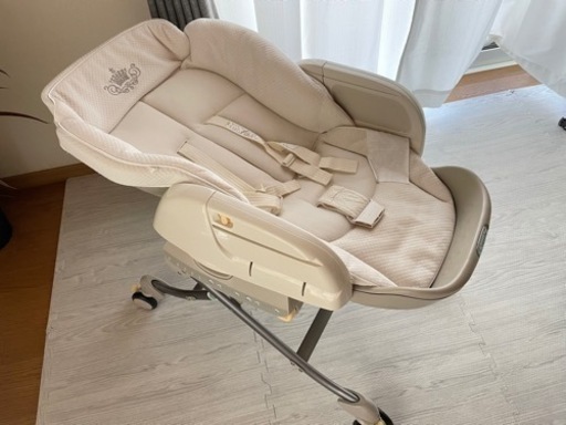 Combi コンビ　ハイ&ローラック　電動 バウンサー