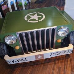 格安　車の形のテーブル