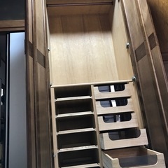 衣類の収納家具ですの画像
