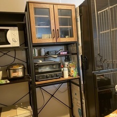 食器棚の画像